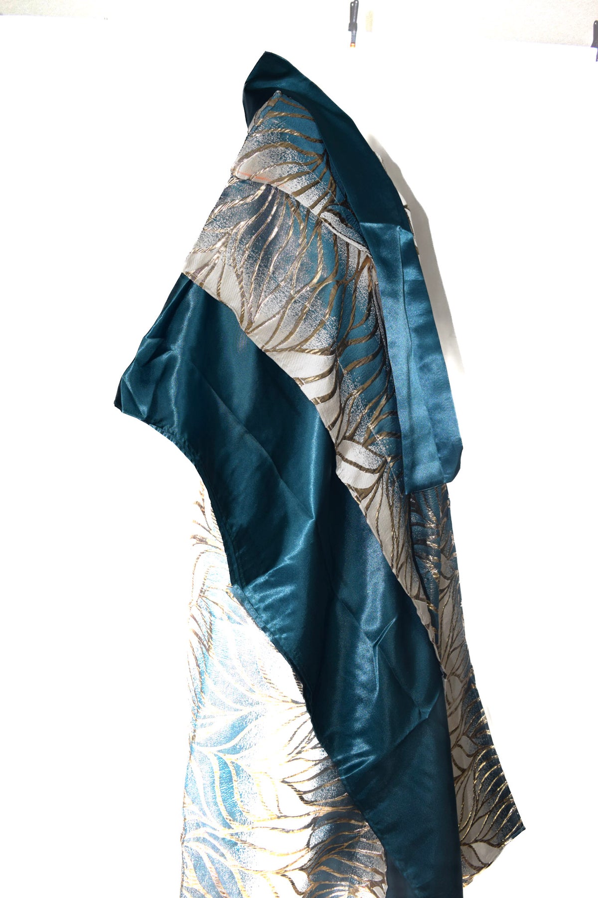 Mu'umu'u Dress – Feathery with Headwrap